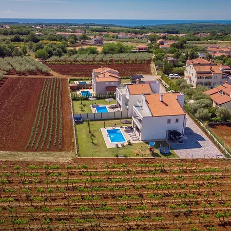 Eni Villa *